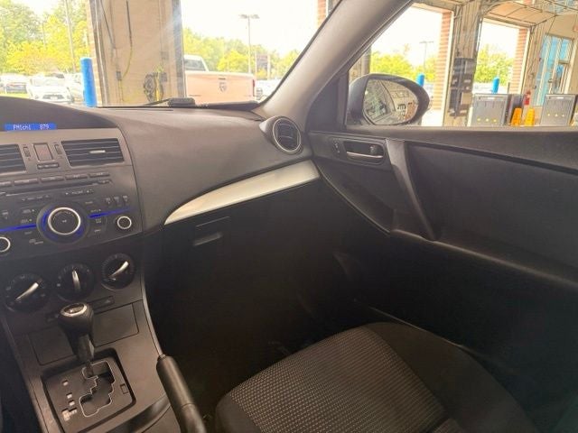 2013 Mazda Mazda3 i Sport