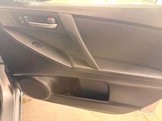 2013 Mazda Mazda3 i Sport