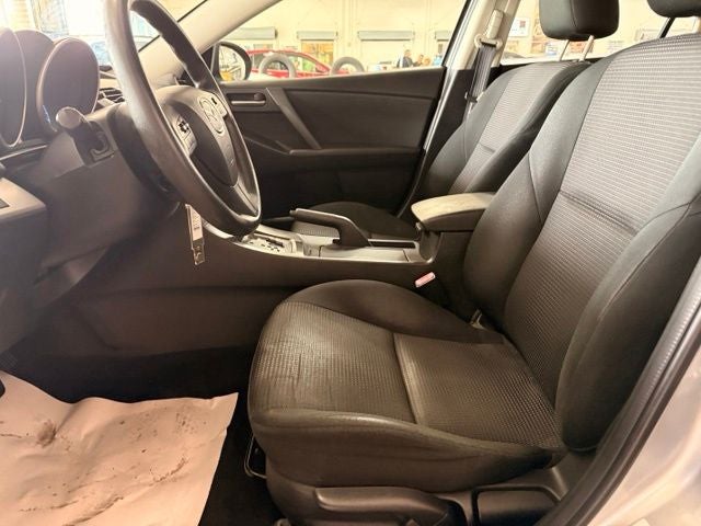 2013 Mazda Mazda3 i Sport