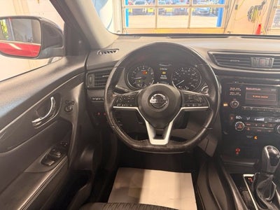 2017 Nissan Rogue SV AWD w/ Heated Seats