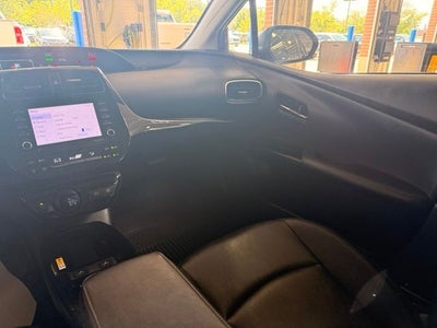 2022 Toyota Prius XLE