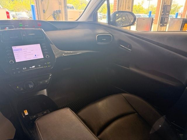 2022 Toyota Prius XLE