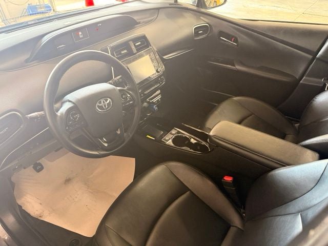 2022 Toyota Prius XLE