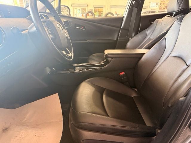 2022 Toyota Prius XLE