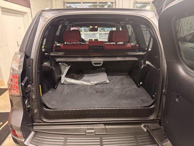2021 Lexus GX 460 w/ Collison Alert