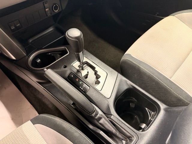 2018 Toyota RAV4 XLE w/ Blind Spot Alert