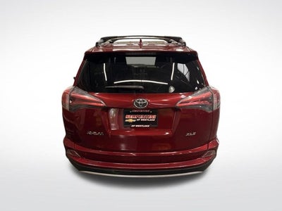 2018 Toyota RAV4 XLE w/ Blind Spot Alert