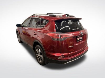 2018 Toyota RAV4 XLE w/ Blind Spot Alert