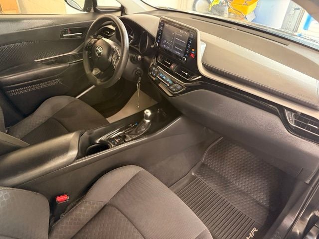 2020 Toyota C-HR LE