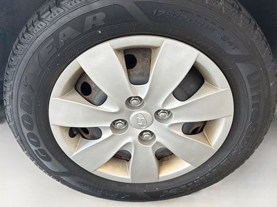 2011 Hyundai Accent GL
