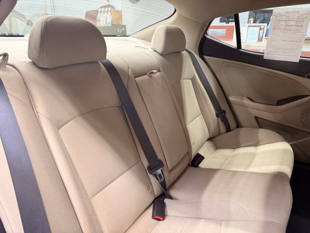 2015 Kia Optima LX w/ Auto Headlights