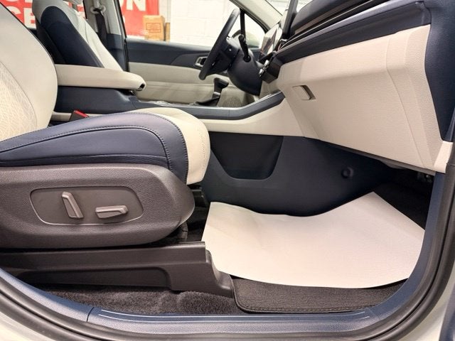 2026 Kia Carnival EX w/ BLIND SPOT ALERT