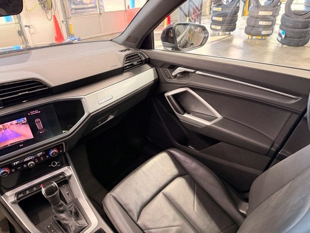 2021 Audi Q3 Premium quattro w/ Pwr Liftgate