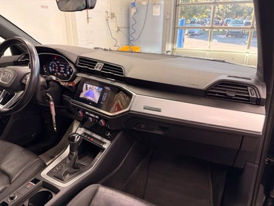 2021 Audi Q3 Premium quattro w/ Pwr Liftgate