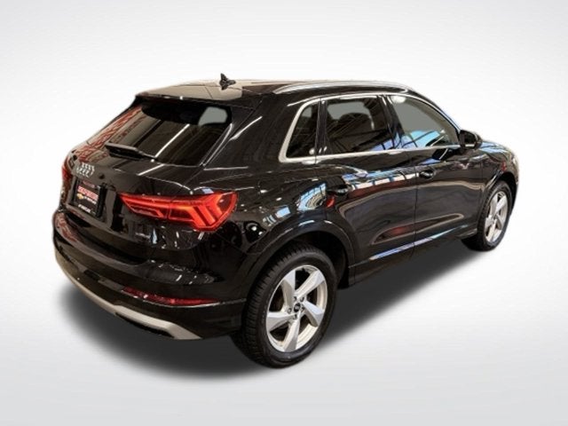 2021 Audi Q3 Premium quattro w/ Pwr Liftgate