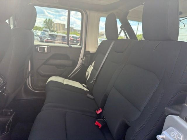 2018 Jeep Wrangler Unlimited Sahara 4WD