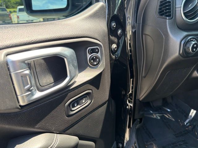 2020 Jeep Gladiator Overland 4WD