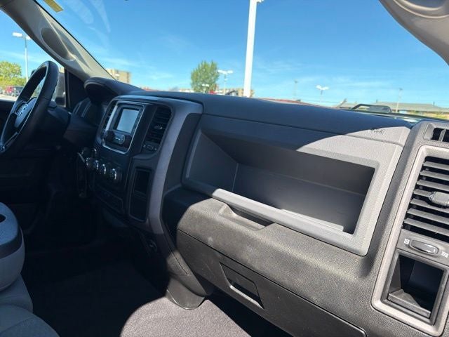 2019 RAM 1500 Classic Express 4WD
