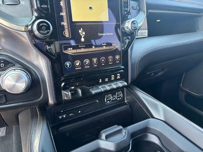 2019 RAM 1500 Limited 4WD W/ SUNROOF