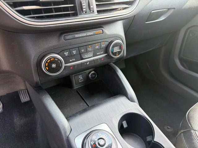 2020 Ford Escape SEL W/ HEATED SEATS