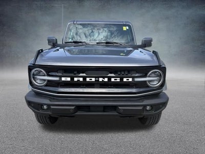 2022 Ford Bronco Outer Banks AWD W/ HEATED SEATS