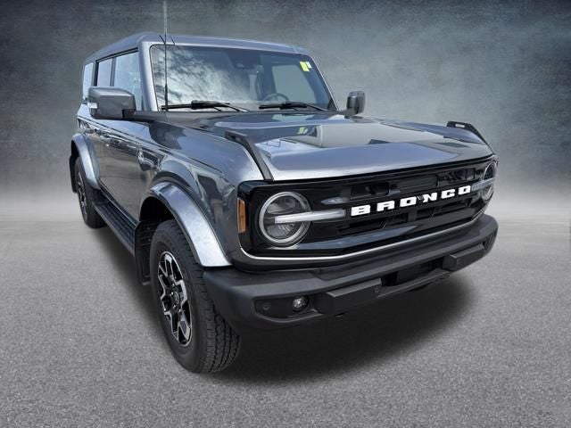 2022 Ford Bronco Outer Banks AWD W/ HEATED SEATS
