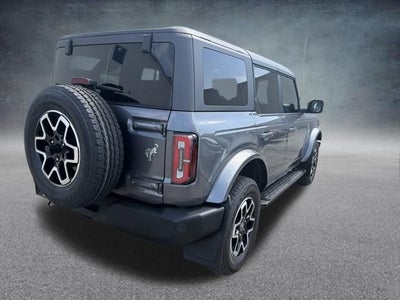 2022 Ford Bronco Outer Banks AWD W/ HEATED SEATS