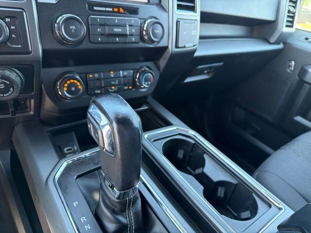 2019 Ford F-150 XLT 4WD CLEAN CARFAX!