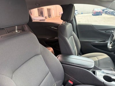 2017 Chevrolet Malibu LT 1LT