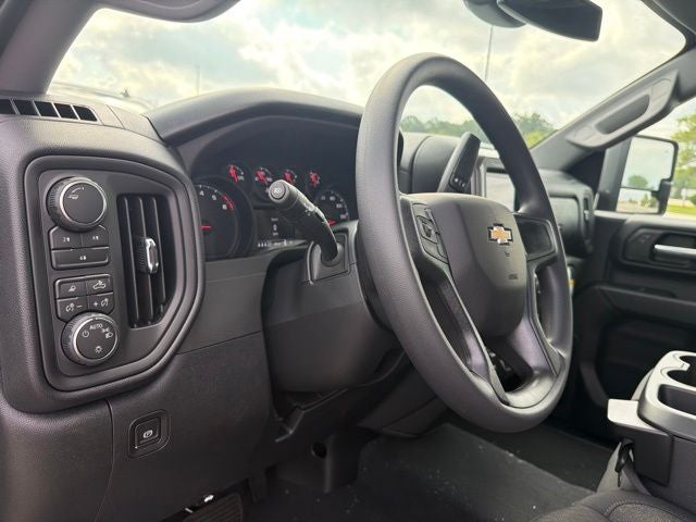 2026 Chevrolet Silverado 2500HD Custom