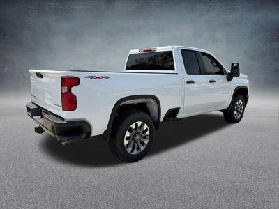 2026 Chevrolet Silverado 2500HD Custom