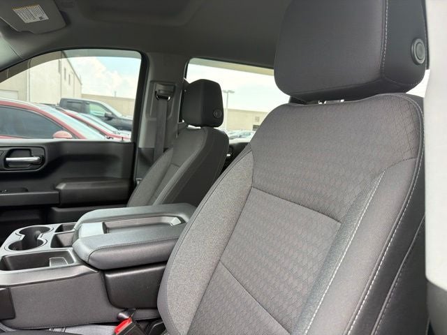 2024 Chevrolet Silverado 1500 Custom 4WD