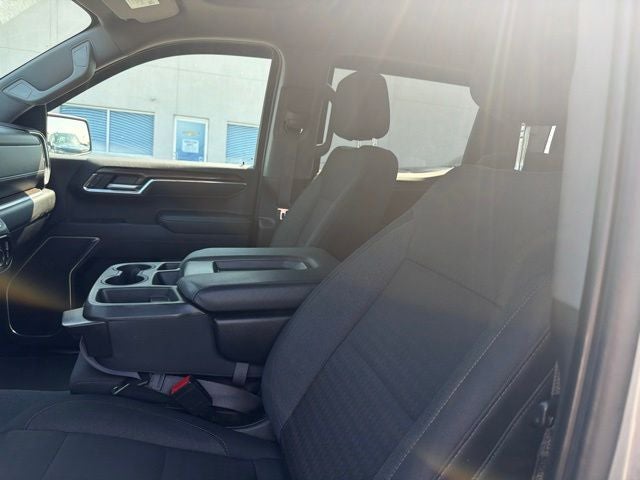 2024 Chevrolet Silverado 1500 LT LT1