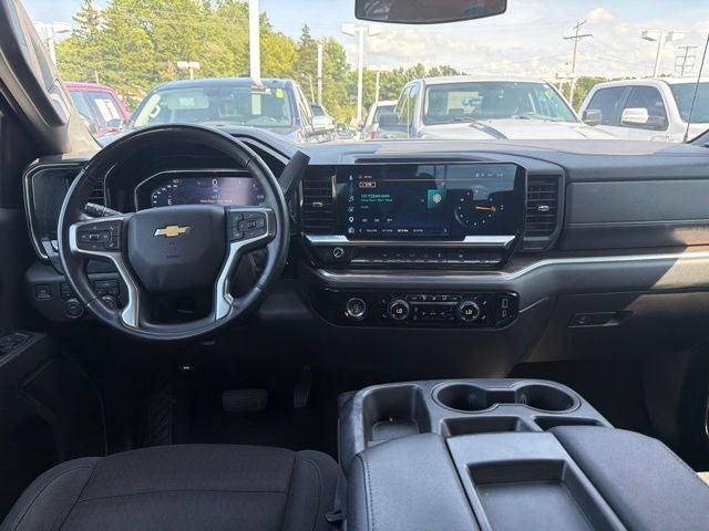 2024 Chevrolet Silverado 1500 LT LT1