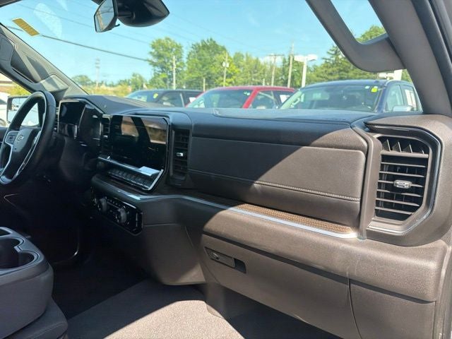 2024 Chevrolet Silverado 1500 LT LT1