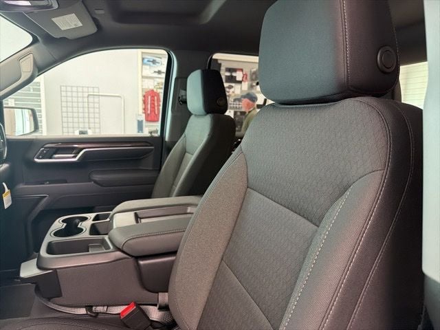 2026 Chevrolet Silverado 1500 LT LT1