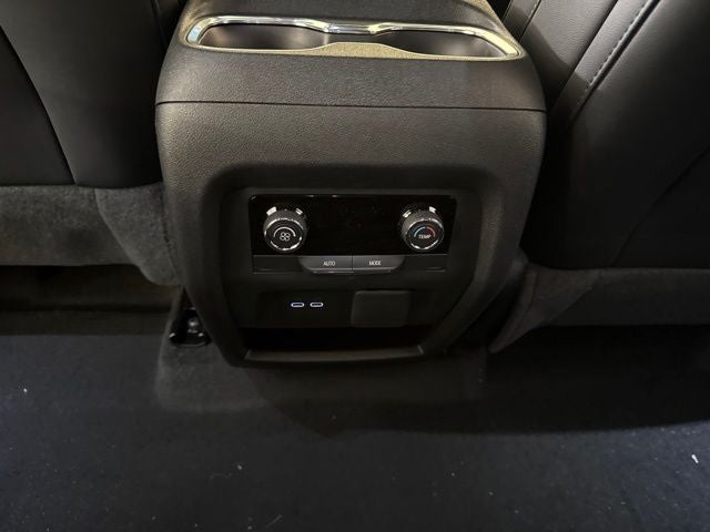 2026 Chevrolet Traverse LT 2LT