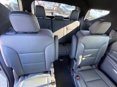 2027 Chevrolet Traverse LT 2LT