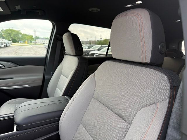 2026 Chevrolet Traverse LT 2LT