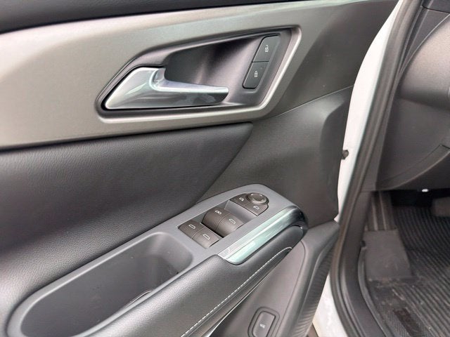 2027 Chevrolet Traverse LT 2LT