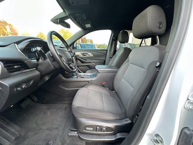 2023 Chevrolet Traverse LT AWD W/ HEATED SEATS