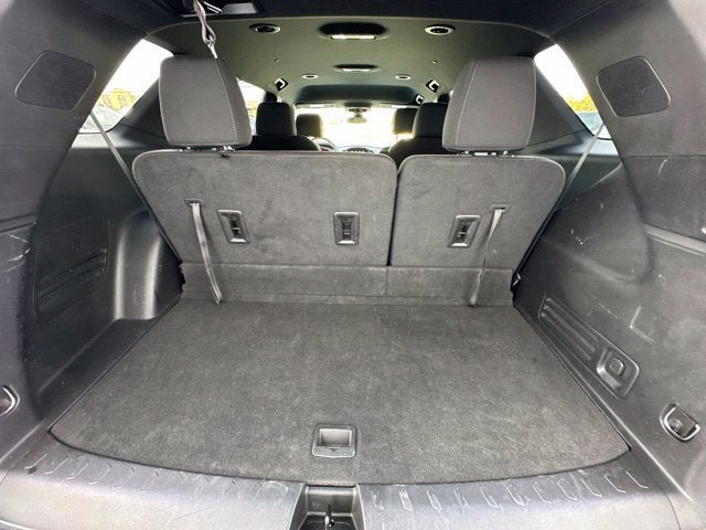 2023 Chevrolet Traverse LT AWD W/ HEATED SEATS