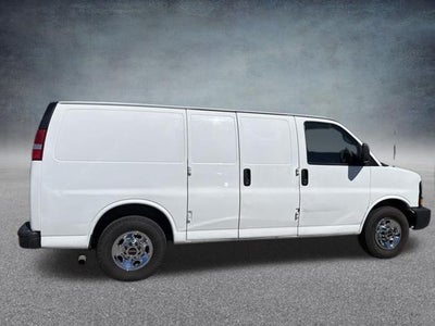 2015 GMC Savana 3500 Work Van 6.0L V8 ONLY 48K MILES!