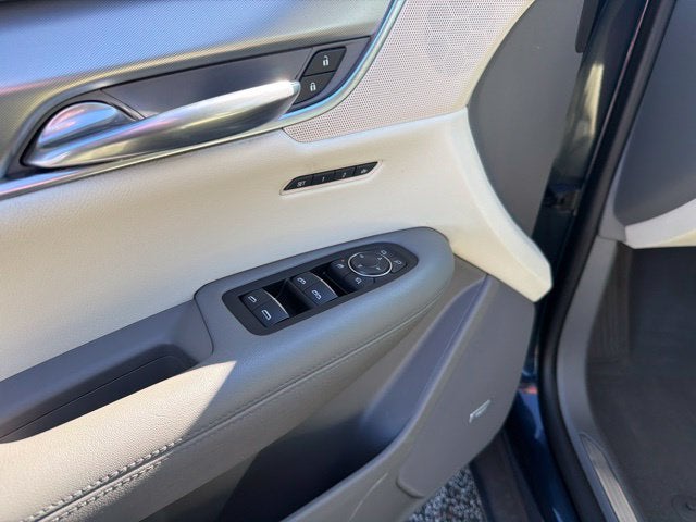 2017 Cadillac XT5 Premium Luxury