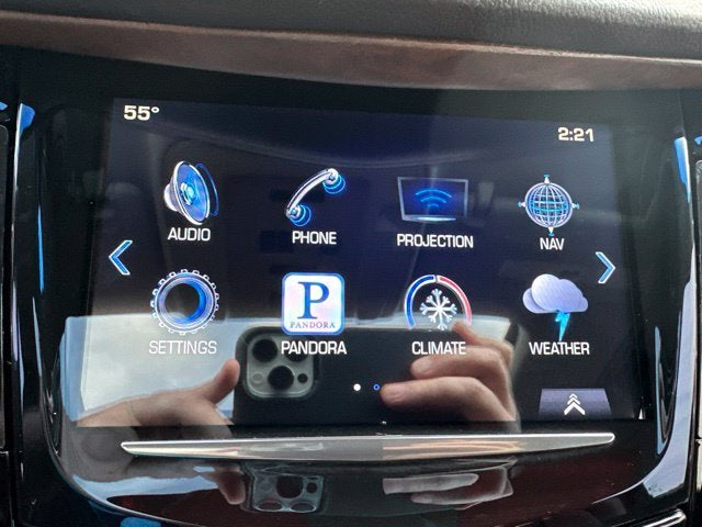 2016 Cadillac Escalade Luxury 4WD W/ SUNROOF