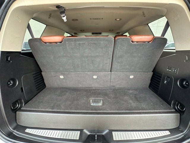 2016 Cadillac Escalade Luxury 4WD W/ SUNROOF