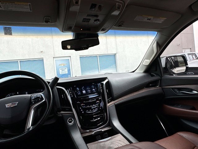 2016 Cadillac Escalade Luxury 4WD W/ SUNROOF