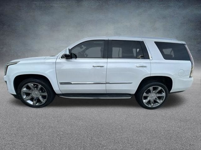 2016 Cadillac Escalade Luxury 4WD W/ SUNROOF