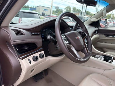 2017 Cadillac Escalade Premium Luxury W/ SUNROOF