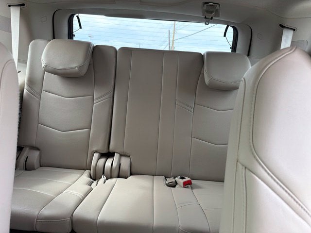 2017 Cadillac Escalade Premium Luxury W/ SUNROOF